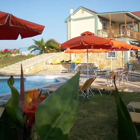 Zest @ Xi Hotel Xi Beach