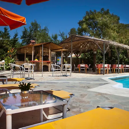 Hotel Zest @ Xi Xi Beach